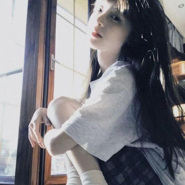 辣个女生